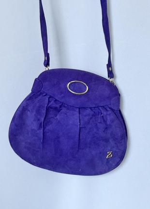 Винтаж фиолетовая яркая маленькая сумочка ретро стиль 60е 70е на длинной ручке искусственная замша
