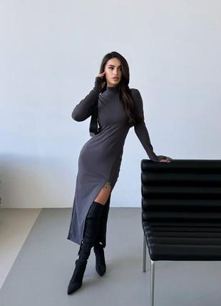 Сукня в рубчик