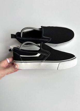 Мокасины черные базовая модель.