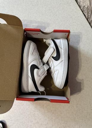 Nike кросівки