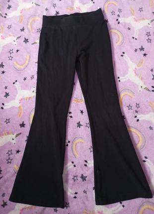 Лосини кльош на дівчинку