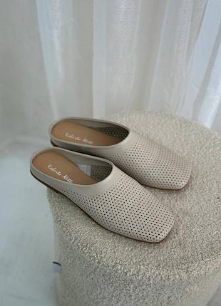 Трендовые мюли из натуральной кожи с перфорацией 3026