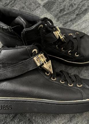 Ботинки сникерсы guess