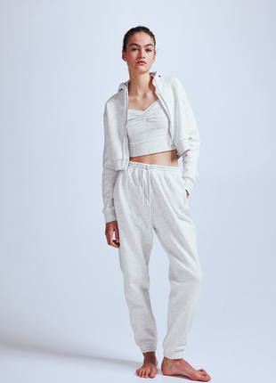Джоггеры h&m размер s, m
