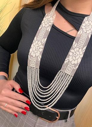 Гердан белым по белому 3