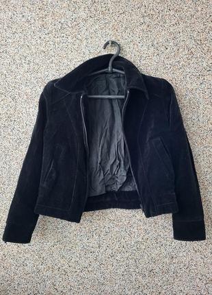 Короткая куртка бархатная, бомбер на девочку