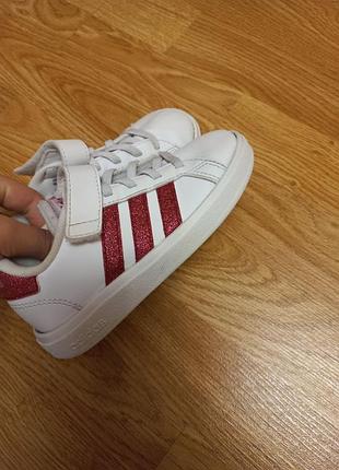 Кросівки адідас adidas bryant  білі