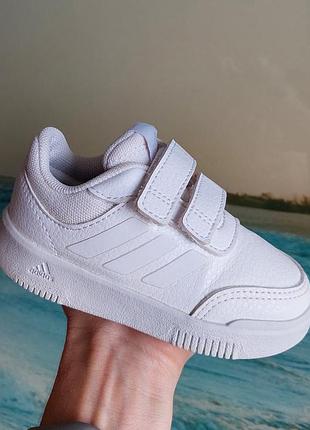 Кросівки adidas, 22 р,індонезія
