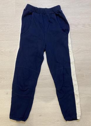 Теплые спортивные штаны с карманами на флисе, 10 лет