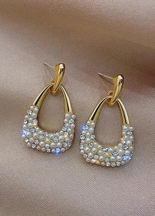 Серьги бусины камешки