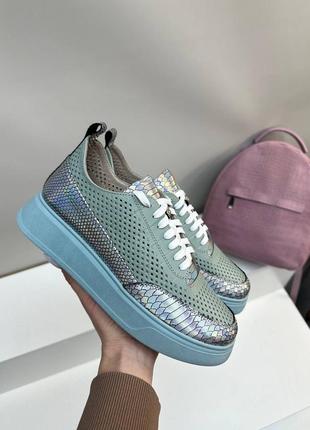 Білі з бірюзовим кеди кросівки з перфорацією натуральна шкіра та замша