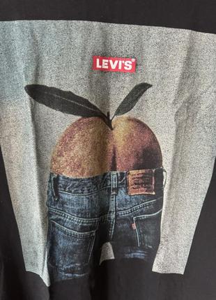 Чорна футболка levi’s2 фото