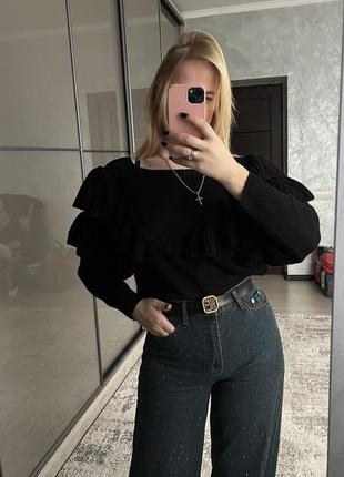 Свитер с рюшами