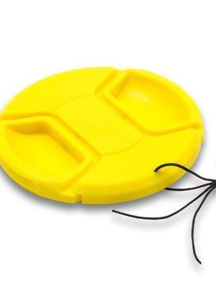 Крышка универсальная передняя на объектив 72 мм - желтого цвета - с внутренним зацепом и шнурком