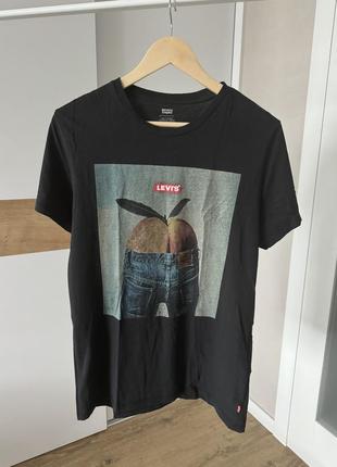 Чорна футболка levi’s