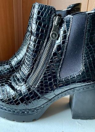 Женские ботинки rieker