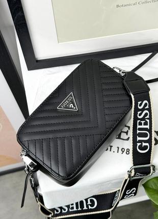 Чудова жіноча сумочка