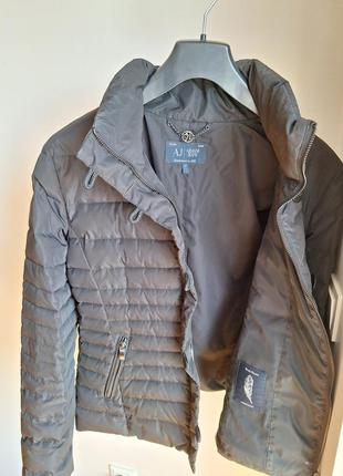 Куртка пуховик від 2R903 armani jeans жіноча
s / 36