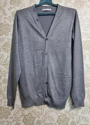 Кофта на пуговицах серая размер 48-50