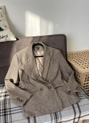 Теплый коричневый удлиненный пиджак оверсайз кроя boohoo