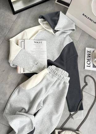 Спортивний костюм