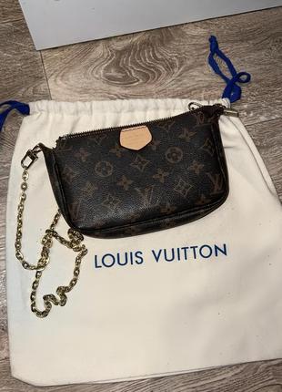 Сумочка клатч в стиле louis vuitton, присутствующие нюансы на фото