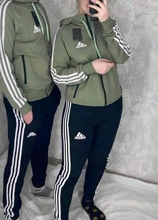 Спортивний костюм