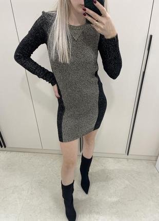 Платье