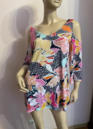 Интересная блузка с открытыми плечами/ m/ brend coco biancousa