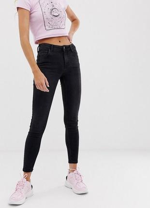 Чёрные джинсы скинни bershka low rise м