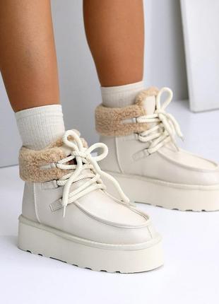 Угги женские на шнуровке