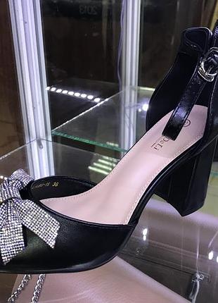 Туфли женские