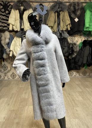 Зимнее пальто с мехом песца