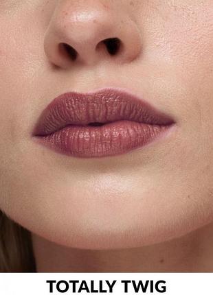 Помада леди икона стиля totally twig