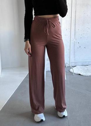 Женские прямые брюки в рубчик шоколадные коричневые на резинке
