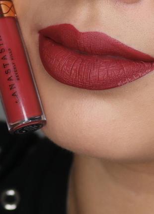 Жидкая матовая помада anastasia beverly hills praline в оттенке dazed3 фото