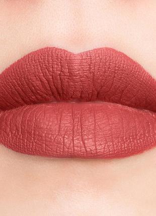 Жидкая матовая помада anastasia beverly hills praline в оттенке dazed2 фото