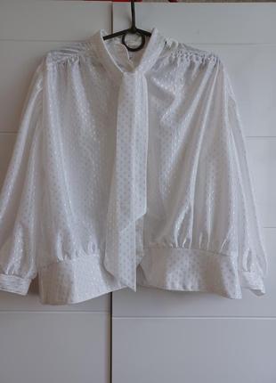 Винтажная блуза рубашка с бантом на шее объемные рукава