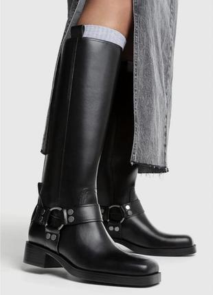 Крутые актуальные высокие сапоги ботинки stradivarius 38
