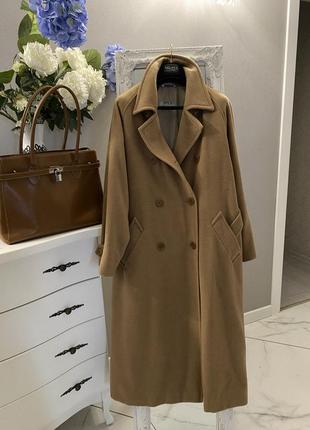 Шикарное пальто от max mara