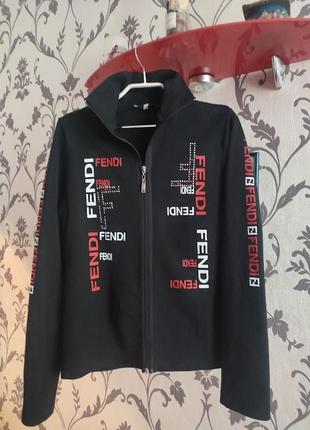 Шикарная кофта fendi
