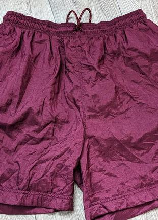 Вінтажні нейлонові шорти nike p.l