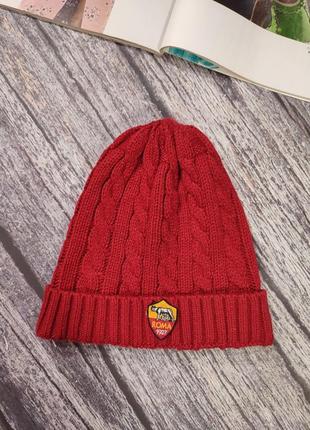 Женская шапка