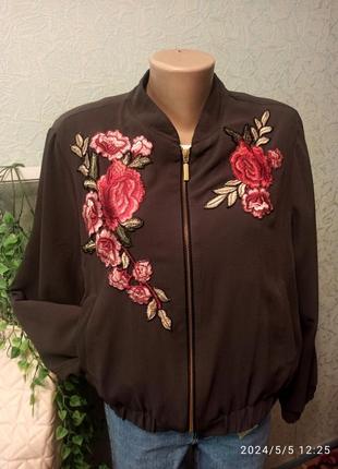 Бомбер жіночий, розмір 14 евро(48)