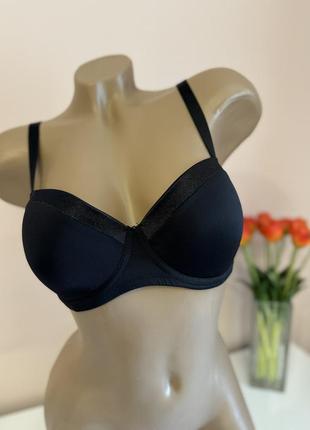 Бюстгальтер