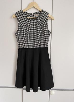 Сукня в гусячу лапку