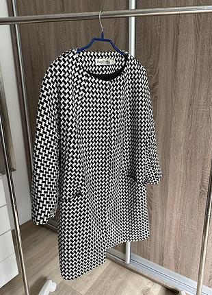 Пальто жіноче