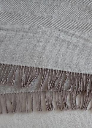 Теплый шерстяной шарф светло-коричневый