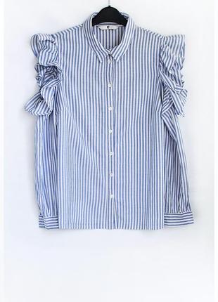 Сорочка з рюшами та відкритими плечима