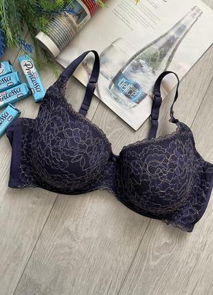 Стильний бюстгальтер